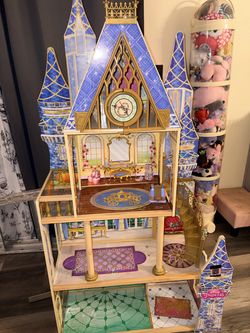 4.5 foot- 5 foot tall Disney princess Kidcraft Castle