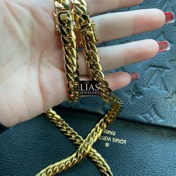 Brand new 18k Yellow Gold Filled Cuban Link Chain And Bracelet Set  