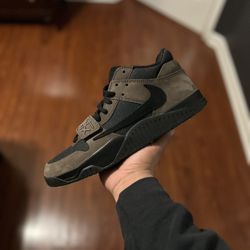 Travis Scott Jumpman Jack Dark Mocha Sz 10 