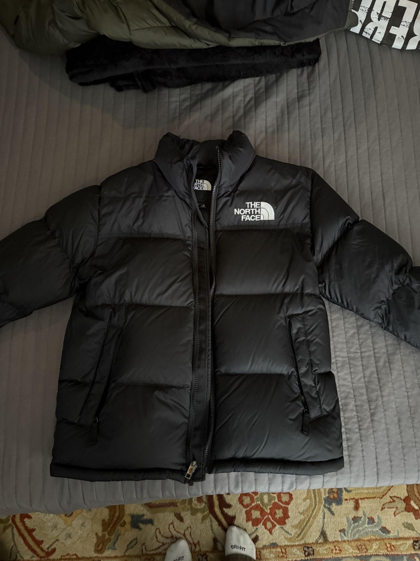 North Face puffer jacket 700