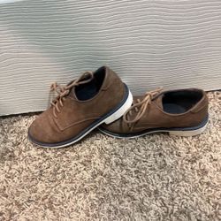 Zapatos De Vestir Para Niño Size 12 C $15 El Par 