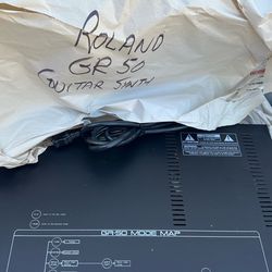 ROLAND GR-50 GUITAR SYNTHESIZER