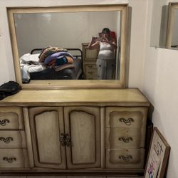 Late 1950s early 1960s complete bedroom set