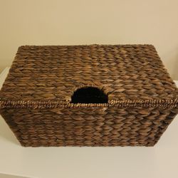 Brown Woven Decorative Storage Basket With Lid