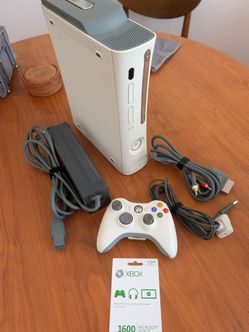 Xbox 360 CONSOLE +$20 credits