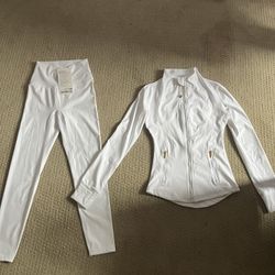 White Lululemon Set