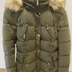 🧥a.n.a. Women’s Down Winter Coat With Faux Fur Hood and Pockets - Med
