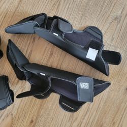 Youth MMA Shin Gaurds & 10 Oz Gloves