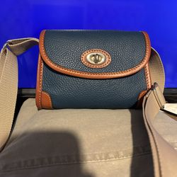 Dooney & Bourke 