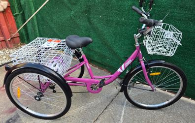Three wheel bike