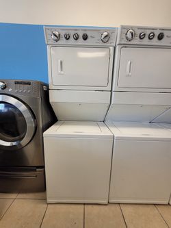 Whirlpool Stackable Washer And Gas Dryer