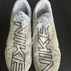 Men’s Nike Shoes Size 10