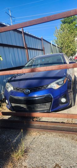 Auto Parts Toyota corolla 2016 Parting Out