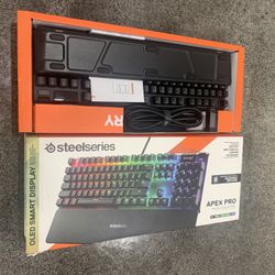 APEX PRO GAMING KEYBOARD