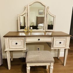 Makeup Vanity