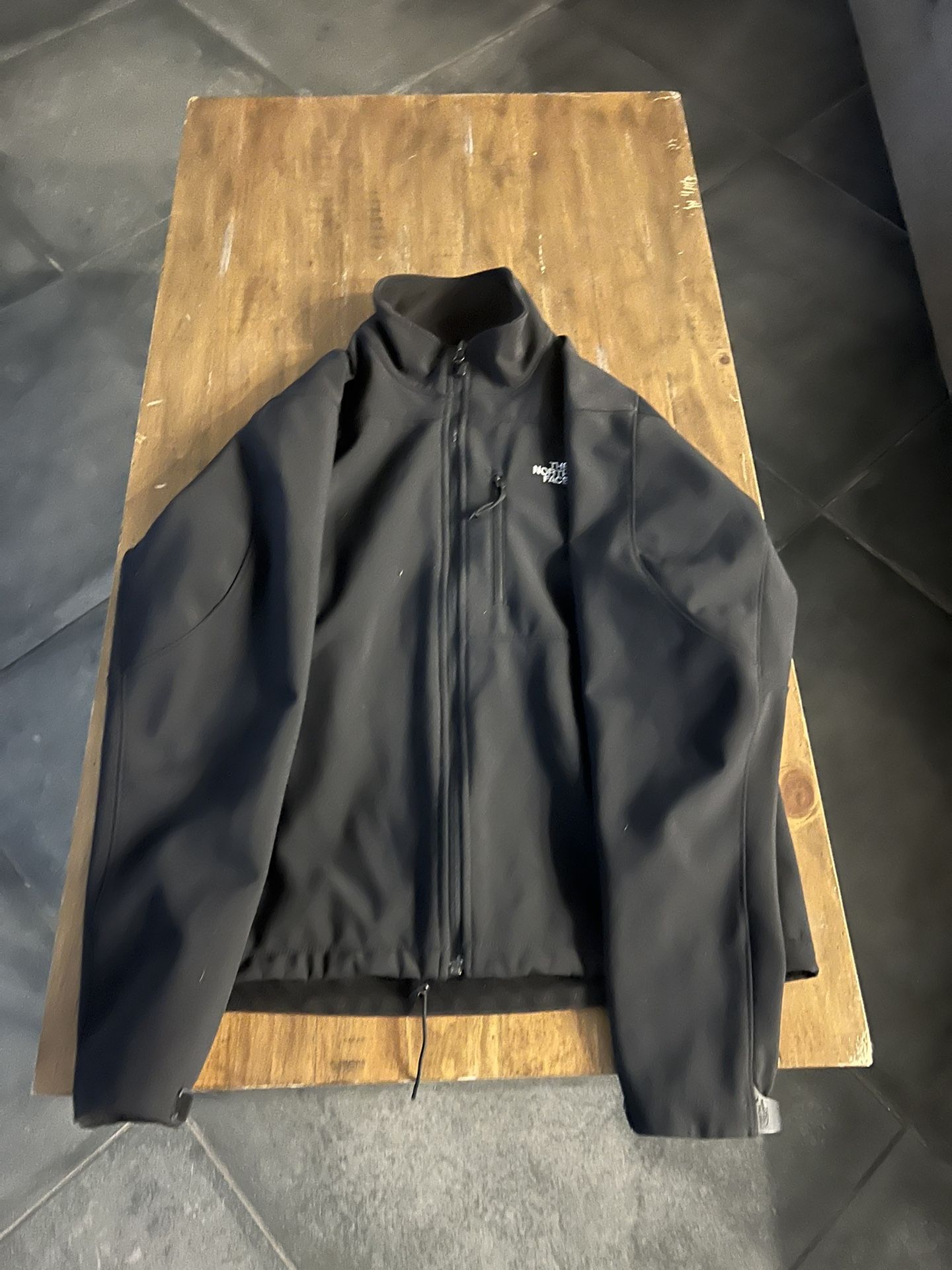 Men’s Black North Face Jacket (small)