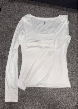 Sebastian Aiden tops