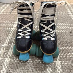 Candi Girl Roller Skates; Women’s Size Four; Light Blue 