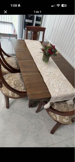 Wood Dining Table with 4 Chairs