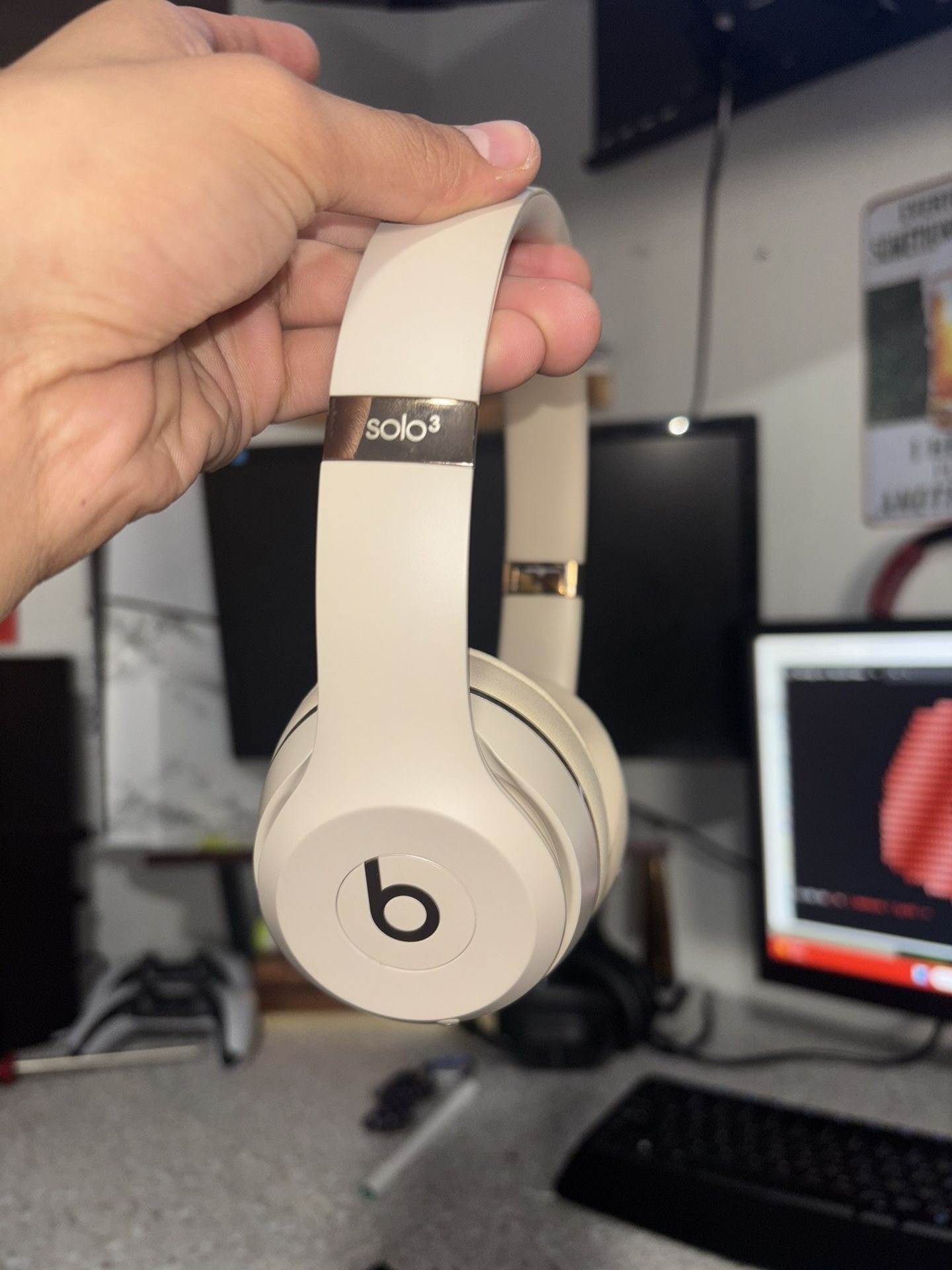 Solo 3 Beats