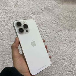 iPhone 14 Pro Max 256GB UNLOCKED