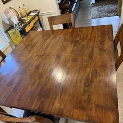 Dining Table With Four Chairs Walnut ( High Table) 