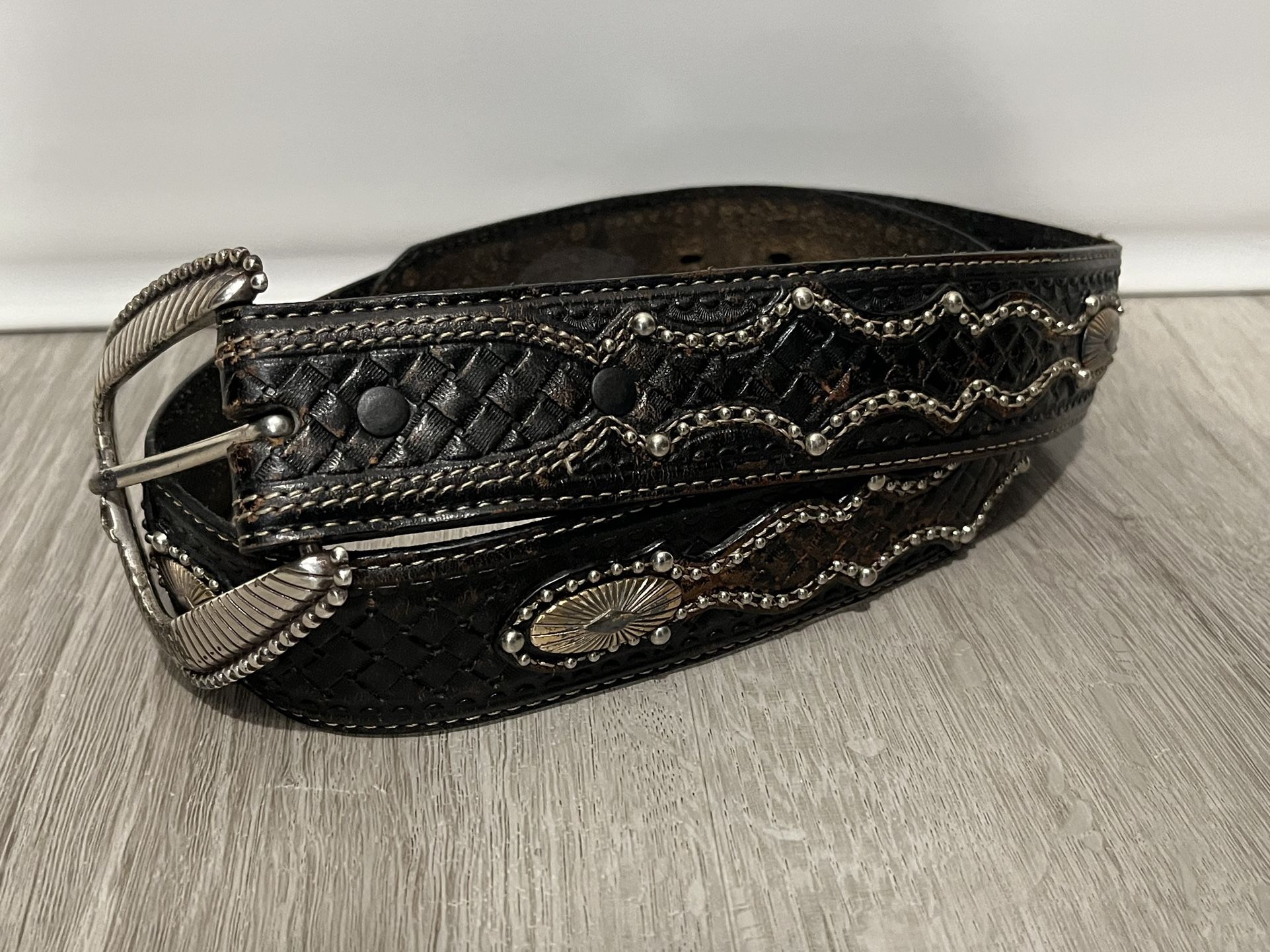 Women’s “Justin Boots” Black Leather Belt With Silver Accents