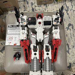 Transformers Takara metroplex titan