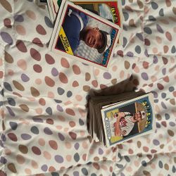 125 mlb topps cards each card is 1$ or higher 