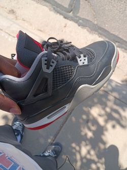 Jordan 4's