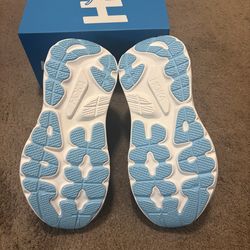 Hoka women’s shoes