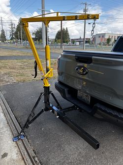 Hitch Mounted Truck Hoist