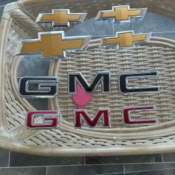 GMC CHEVY CAR EMBLEM 