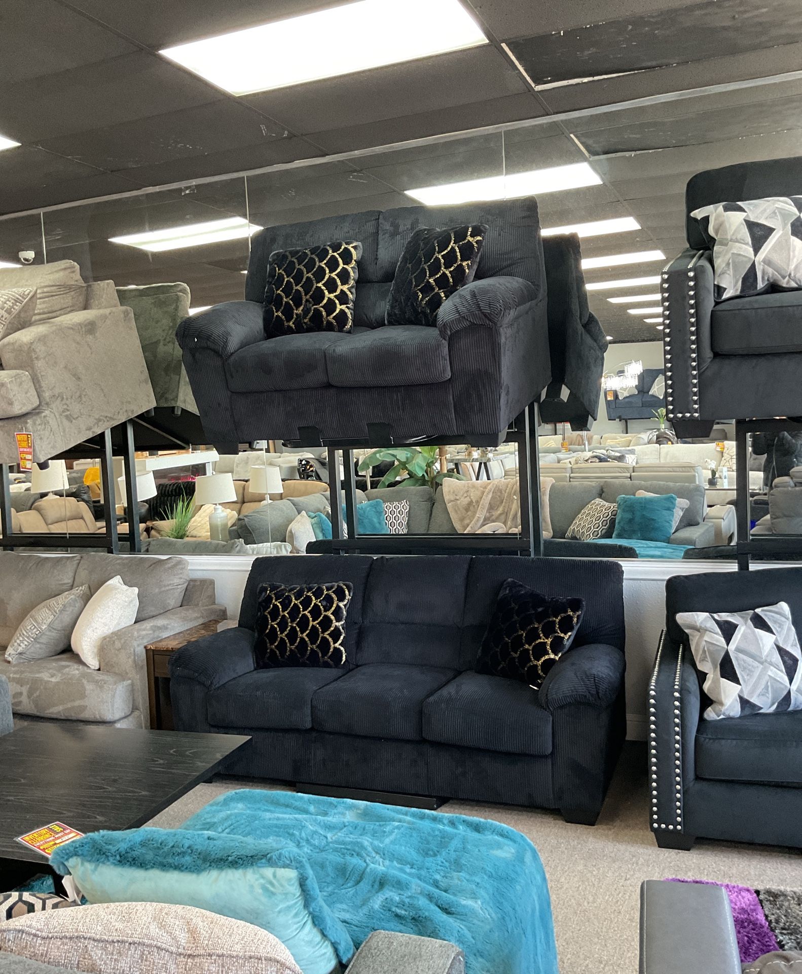 Beautiful Sofa Loveseat Comes In Three Colors, Black Blue And Beige