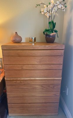 Vintage Post-Modern Solid Oak 5-Drawer Tall Dresser / Chest