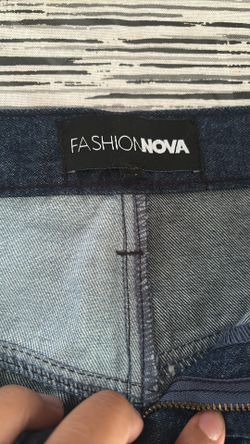 Fashion Nova JEANS
