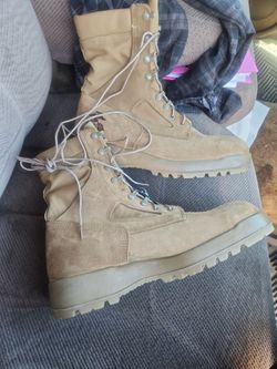 Military Boots Size 10.5R