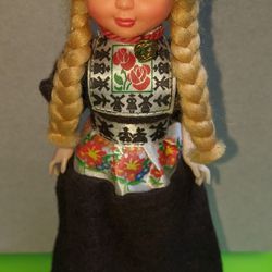 Vintage Dutch Girl Doll 8" Blinking Eyes