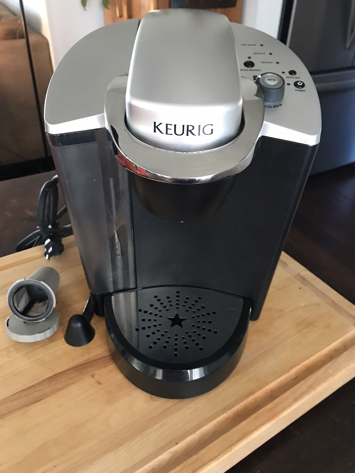 Keurig coffee machine. Instant coffee/tea maker