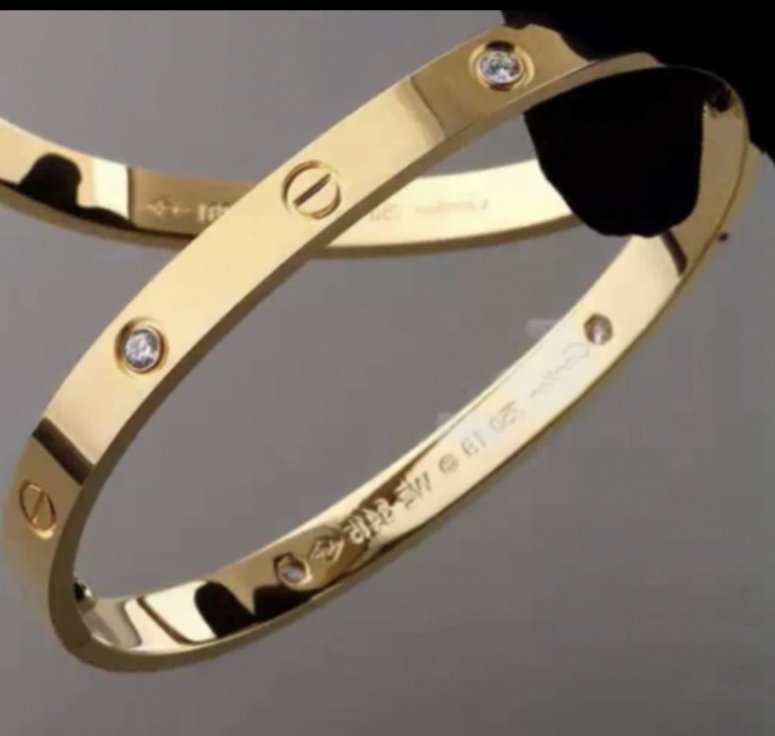 Designer High Quality Silver Love Bracelet Men Women Gold