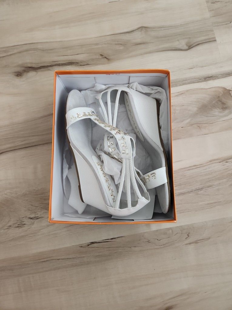 Womens New York Transit White Dress Sandal 9.5