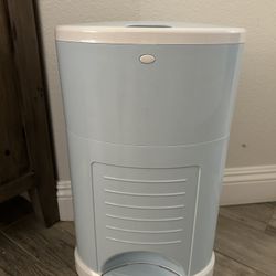 Dekor Diaper Pail And Wet bags 