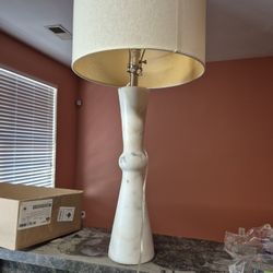 CLASSY WHITE GRANITE LAMP
