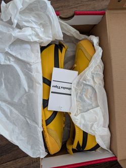 Onitsuka Tiger Shoes. US Women's Size 7.5