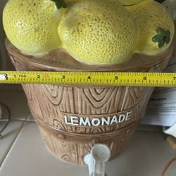 Lemonade Container