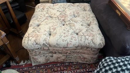 Sherrill Furniture Ottoman 33”x34”x17”