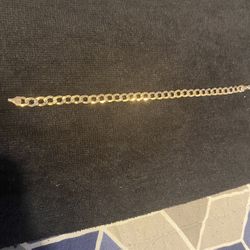 10KT  4.2 Grams Yellow Gold Bracelet 