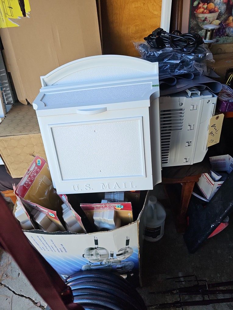 Mail Box
