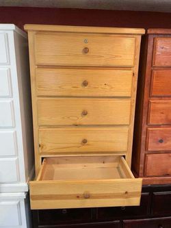 Hermosa Cajonera De Pino