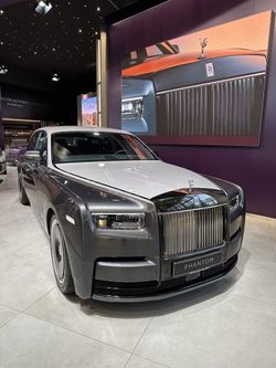 2022 Rolls-Royce Phantom